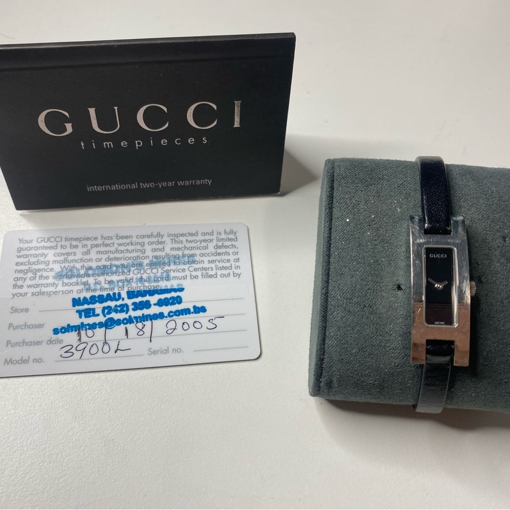 Gucci Women’s Watch - Picture 2 of 8